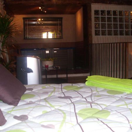 Casa Rural Con Jacuzzi Taberna Del Tio Pedro Cabanas de Polendos Екстер'єр фото
